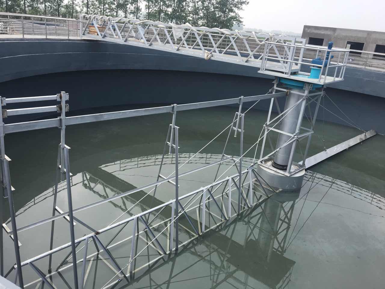 中心传动刮泥机